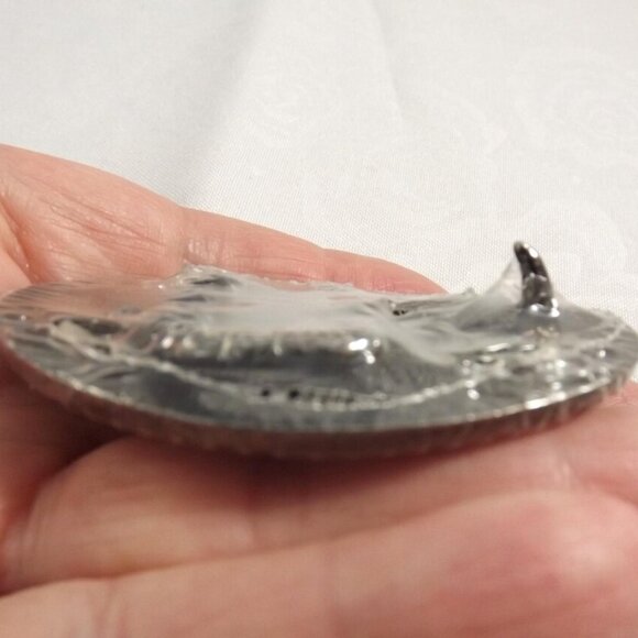 NOS 1988 Hesston National Finals Rodeo Commemorative Mini Child's Belt Buckle - Picture 4 of 9